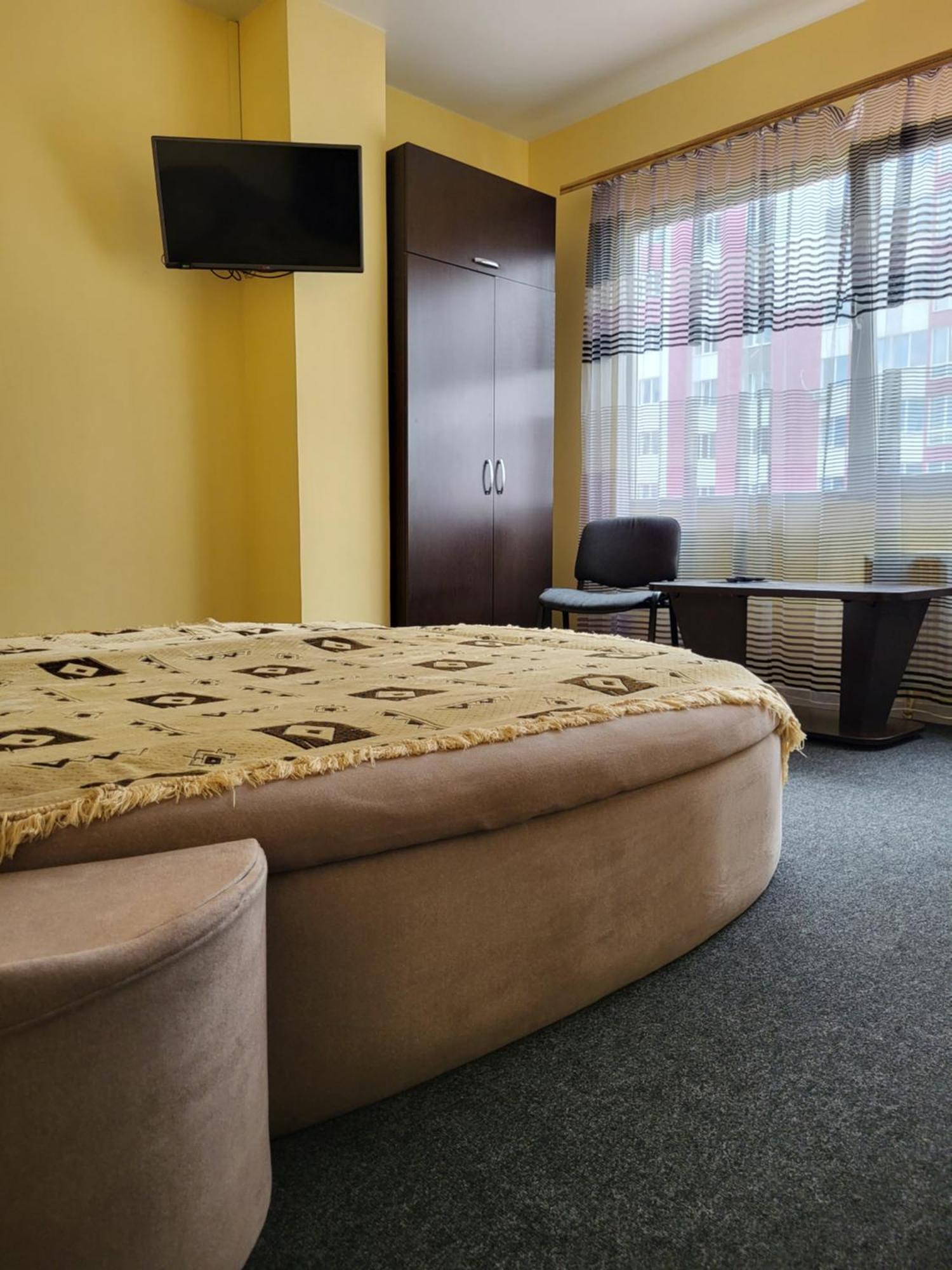 Амстердам Otel Khmelʼnytsʼkyy Dış mekan fotoğraf